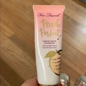Too faced peach perfect foundation